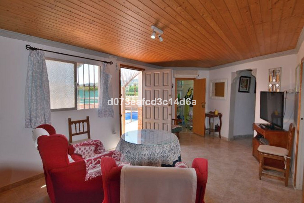 1 Bed Townhouse for sale in Ronda Costa Del Sol, Málaga, Spain