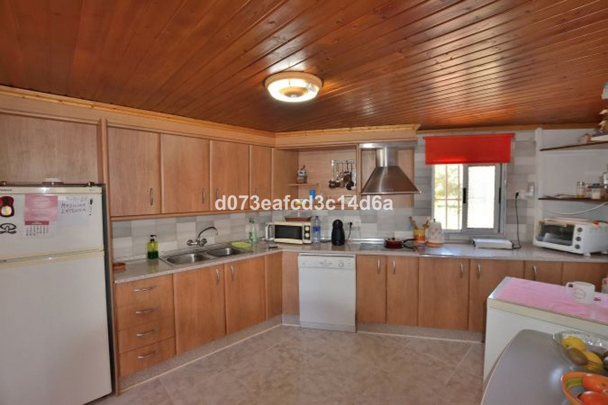 1 Bed Townhouse for sale in Ronda Costa Del Sol, Málaga, Spain