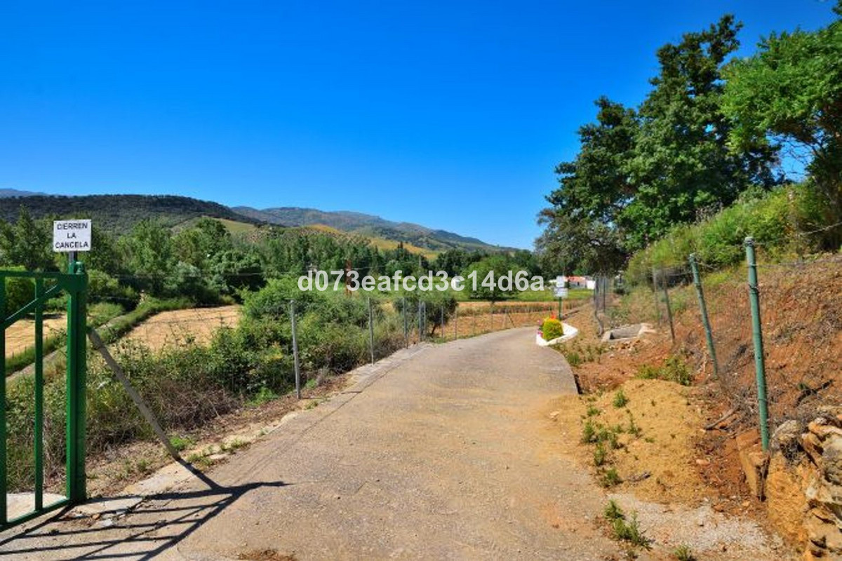 1 Bed Townhouse for sale in Ronda Costa Del Sol, Málaga, Spain
