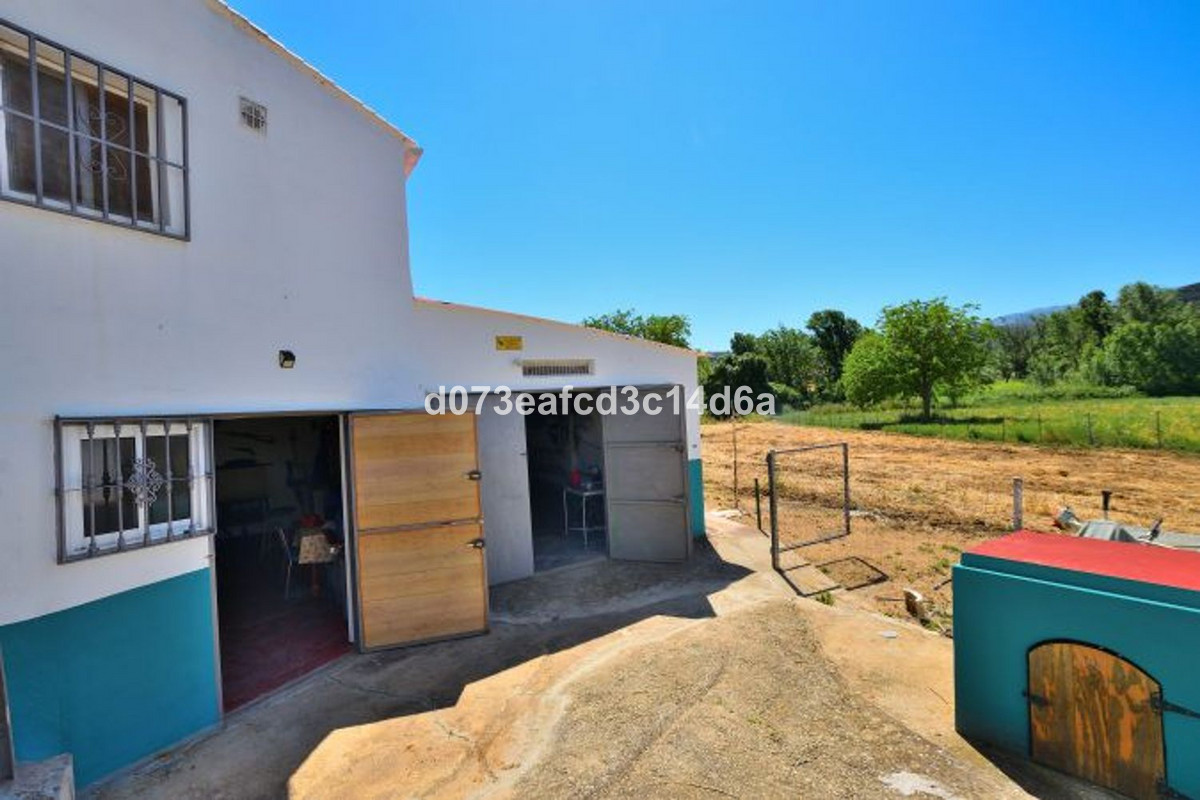 1 Bed Townhouse for sale in Ronda Costa Del Sol, Málaga, Spain