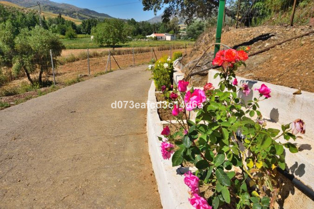 1 Bed Townhouse for sale in Ronda Costa Del Sol, Málaga, Spain