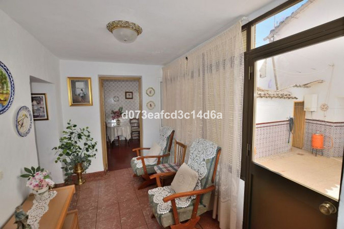 6 Bed Townhouse for sale in Montejaque Costa Del Sol, Málaga, Spain