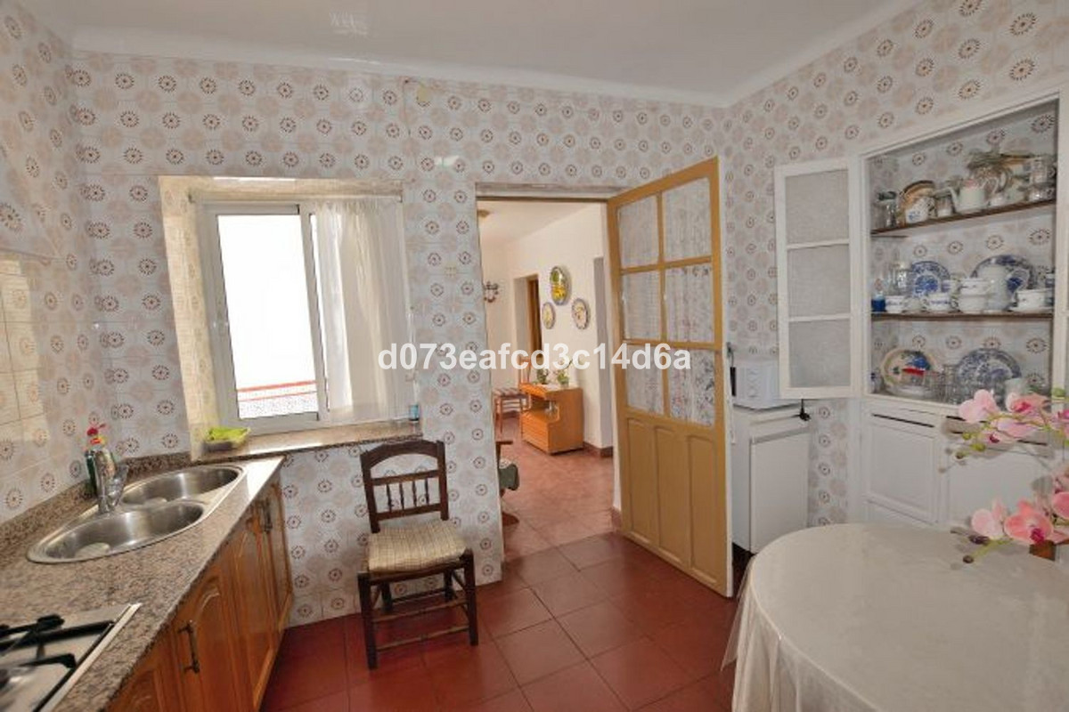 6 Bed Townhouse for sale in Montejaque Costa Del Sol, Málaga, Spain