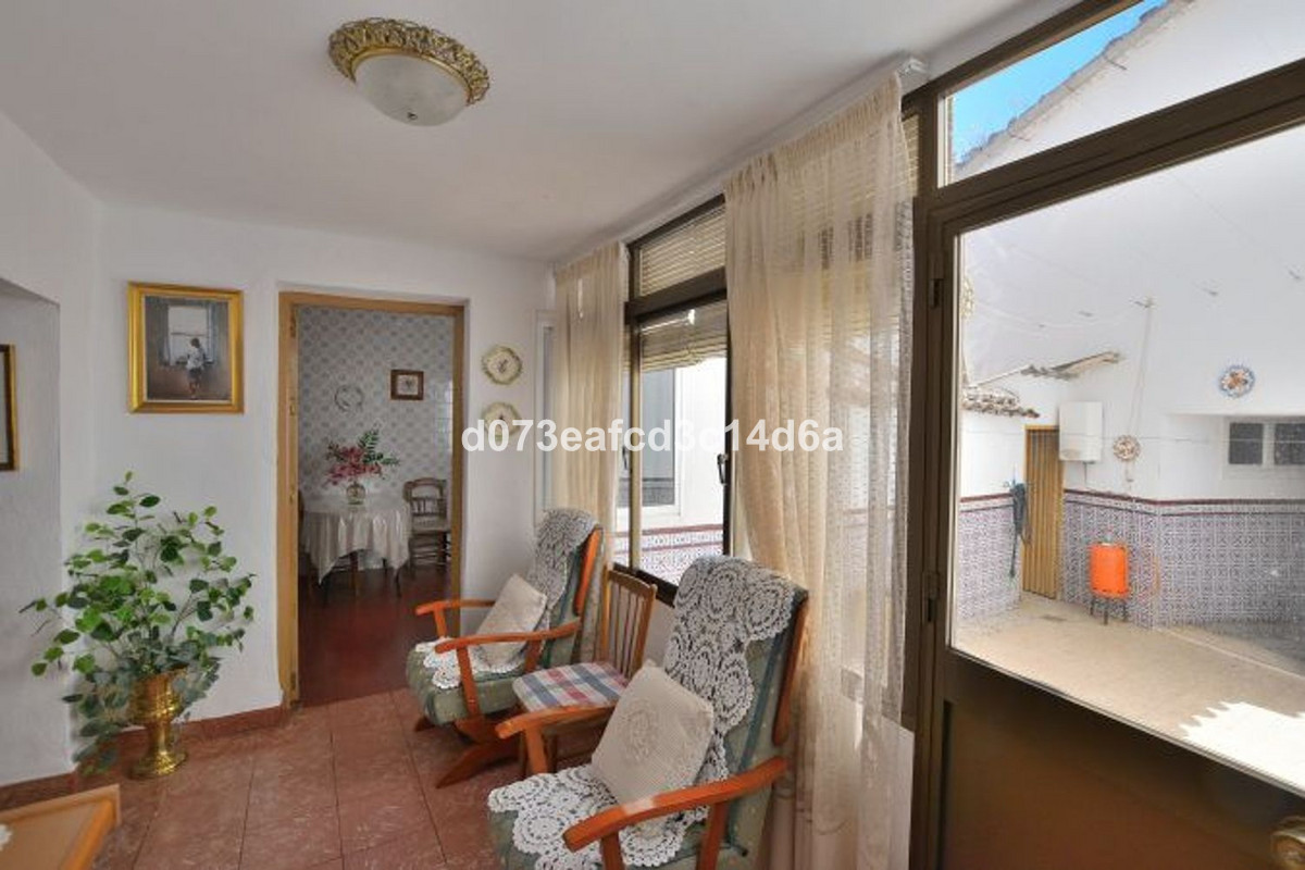 6 Bed Townhouse for sale in Montejaque Costa Del Sol, Málaga, Spain