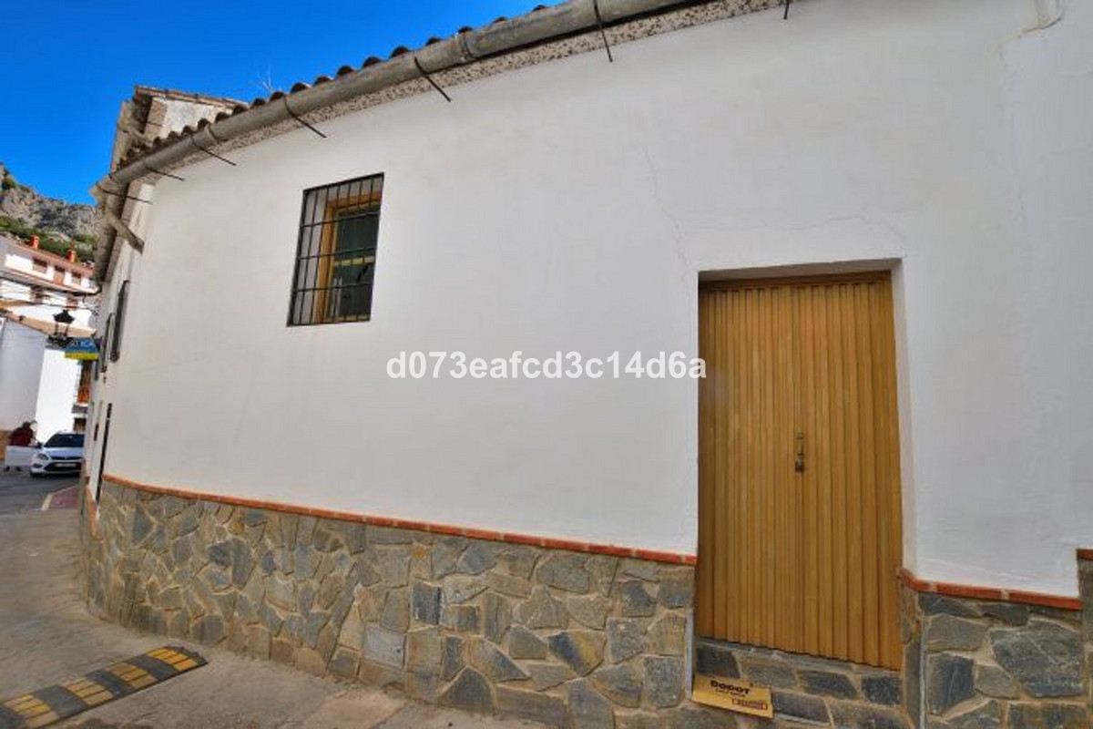 6 Bed Townhouse for sale in Montejaque Costa Del Sol, Málaga, Spain