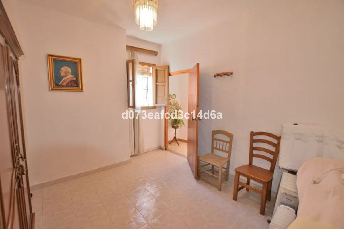 6 Bed Townhouse for sale in Montejaque Costa Del Sol, Málaga, Spain
