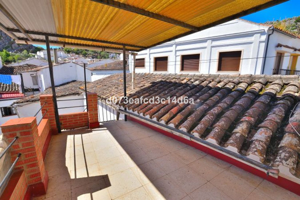 6 Bed Townhouse for sale in Montejaque Costa Del Sol, Málaga, Spain