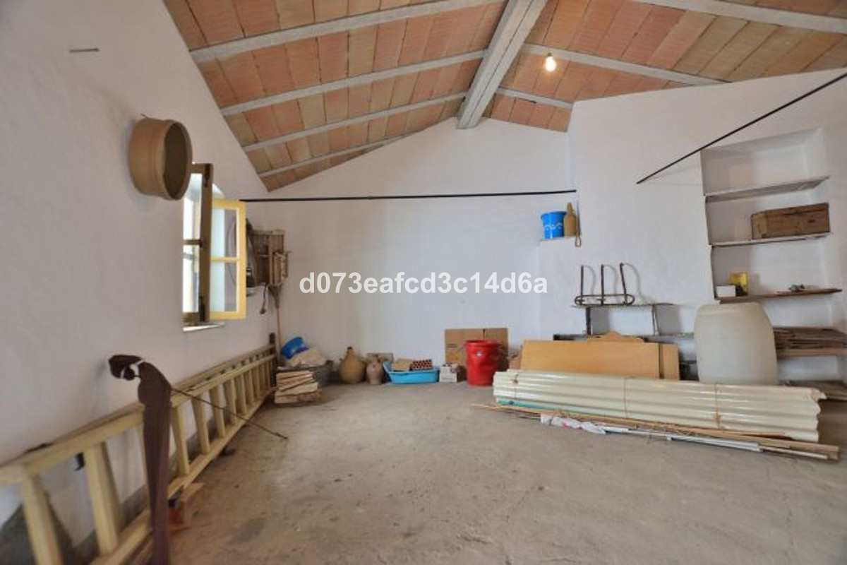 6 Bed Townhouse for sale in Montejaque Costa Del Sol, Málaga, Spain