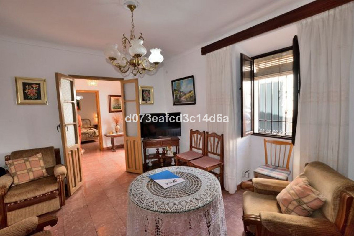 6 Bed Townhouse for sale in Montejaque Costa Del Sol, Málaga, Spain