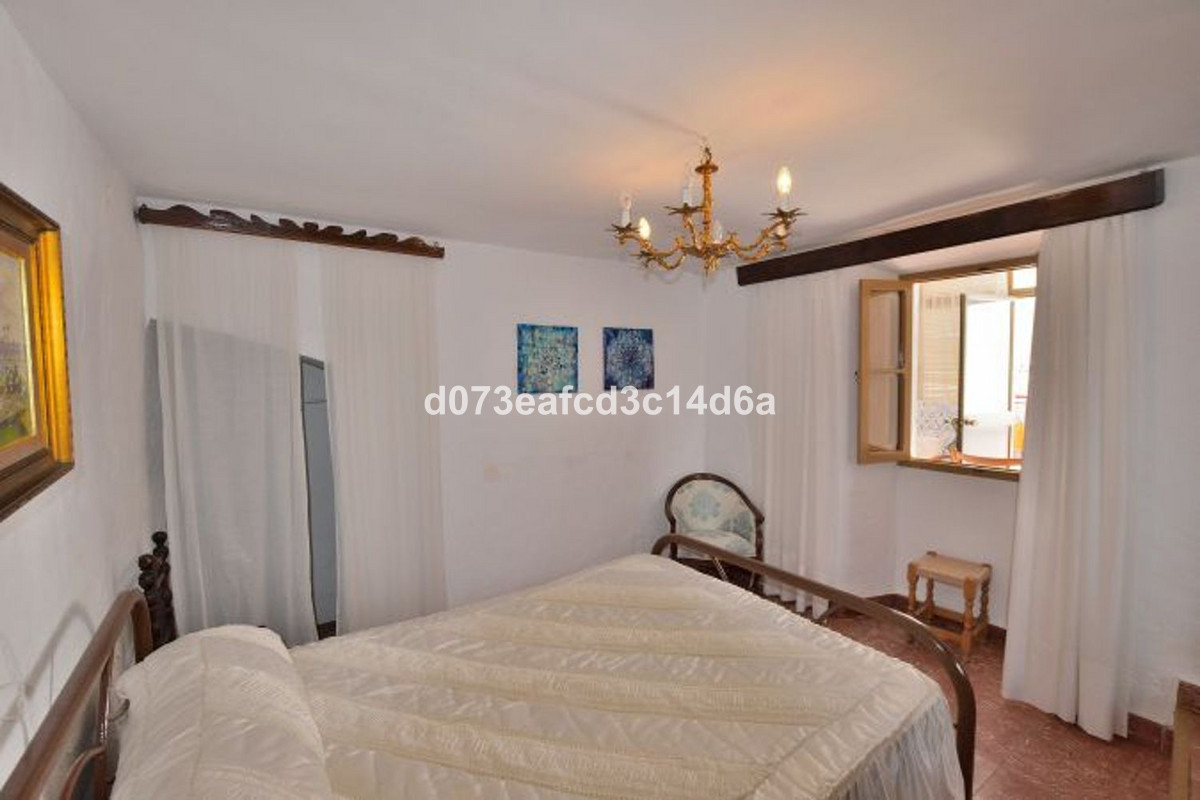 6 Bed Townhouse for sale in Montejaque Costa Del Sol, Málaga, Spain