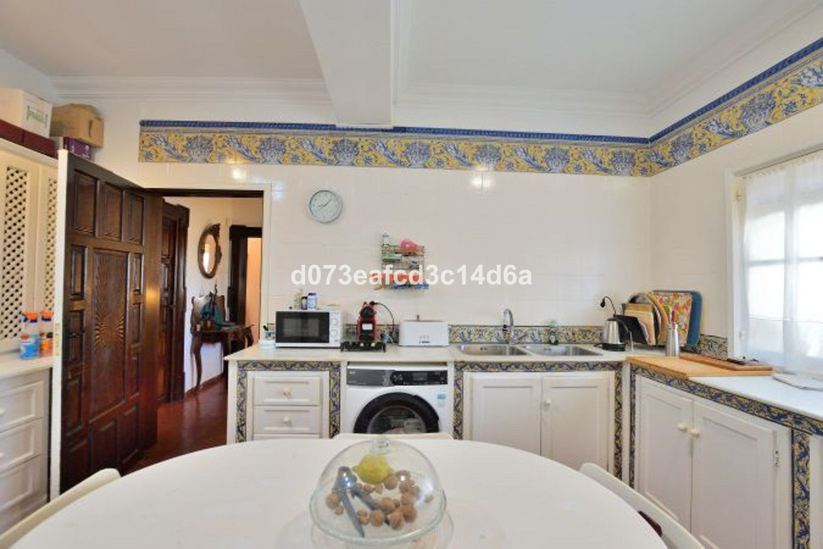 4 Bed Townhouse for sale in Ronda Costa Del Sol, Málaga, Spain