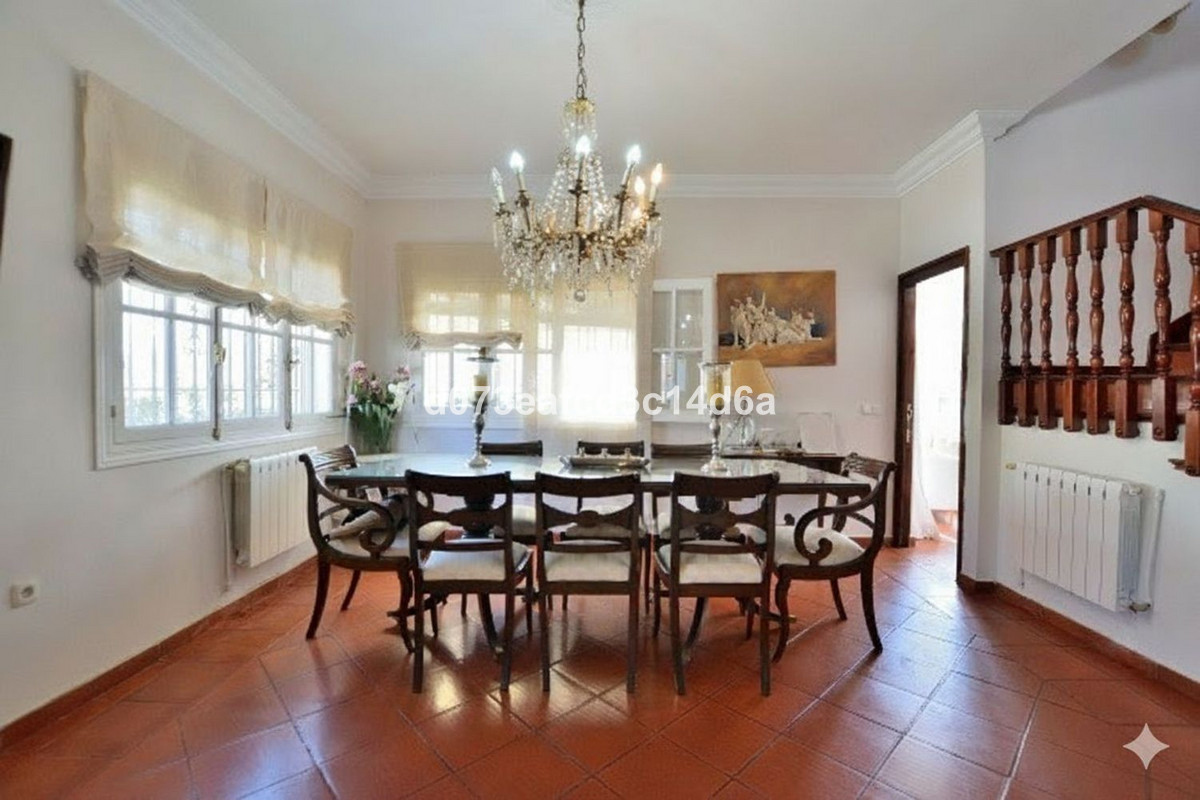 4 Bed Townhouse for sale in Ronda Costa Del Sol, Málaga, Spain