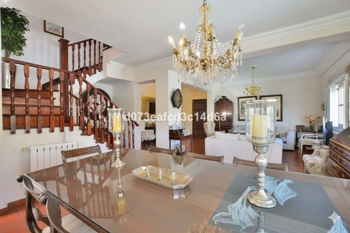 4 Bed Townhouse for sale in Ronda Costa Del Sol, Málaga, Spain