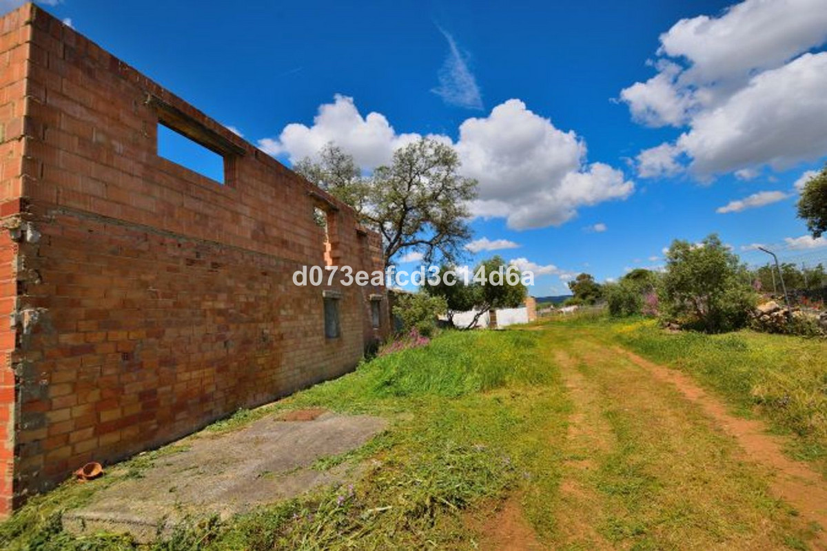1 Bed Townhouse for sale in Cuevas Del Becerro Costa Del Sol, Málaga, Spain