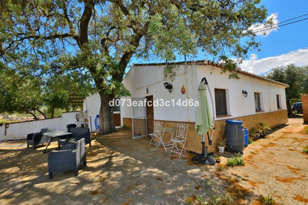 1 Bed Townhouse for sale in Cuevas Del Becerro Costa Del Sol, Málaga, Spain
