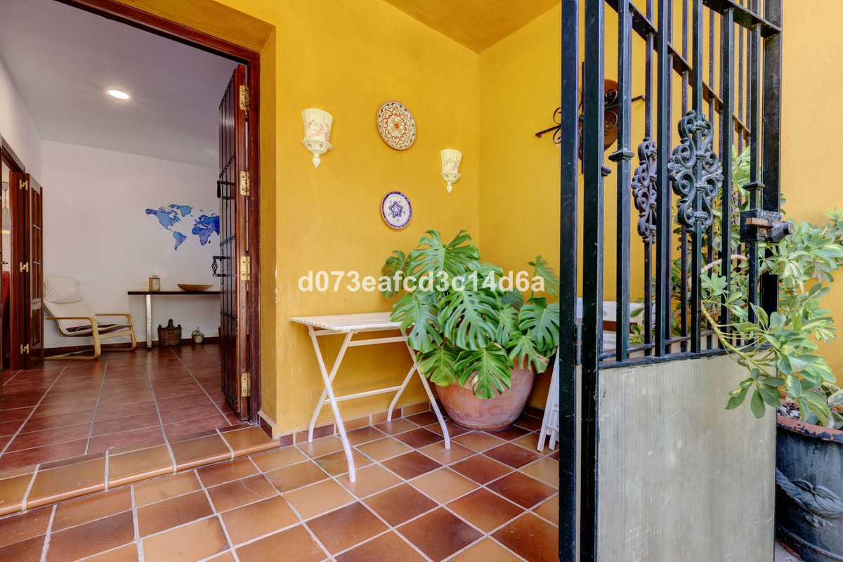 Se vende Villa - Chalet de 6 dormitorios en Costa Del Sol, Málaga, España