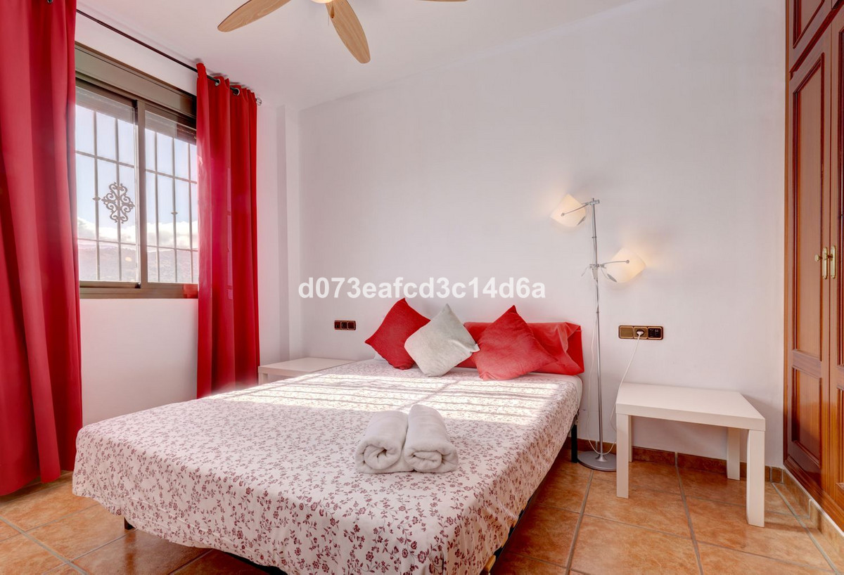 Se vende Villa - Chalet de 6 dormitorios en Costa Del Sol, Málaga, España