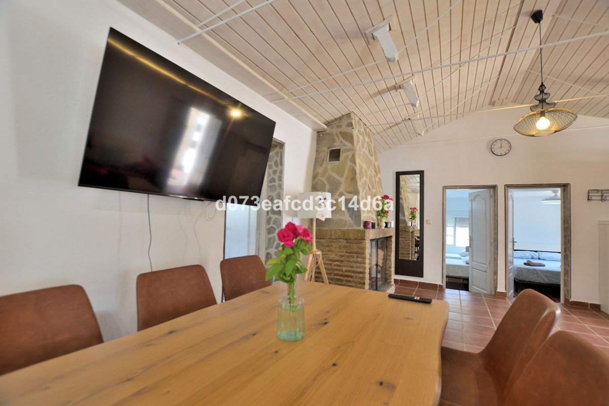 4 Bed Townhouse for sale in Ronda Costa Del Sol, Málaga, Spain
