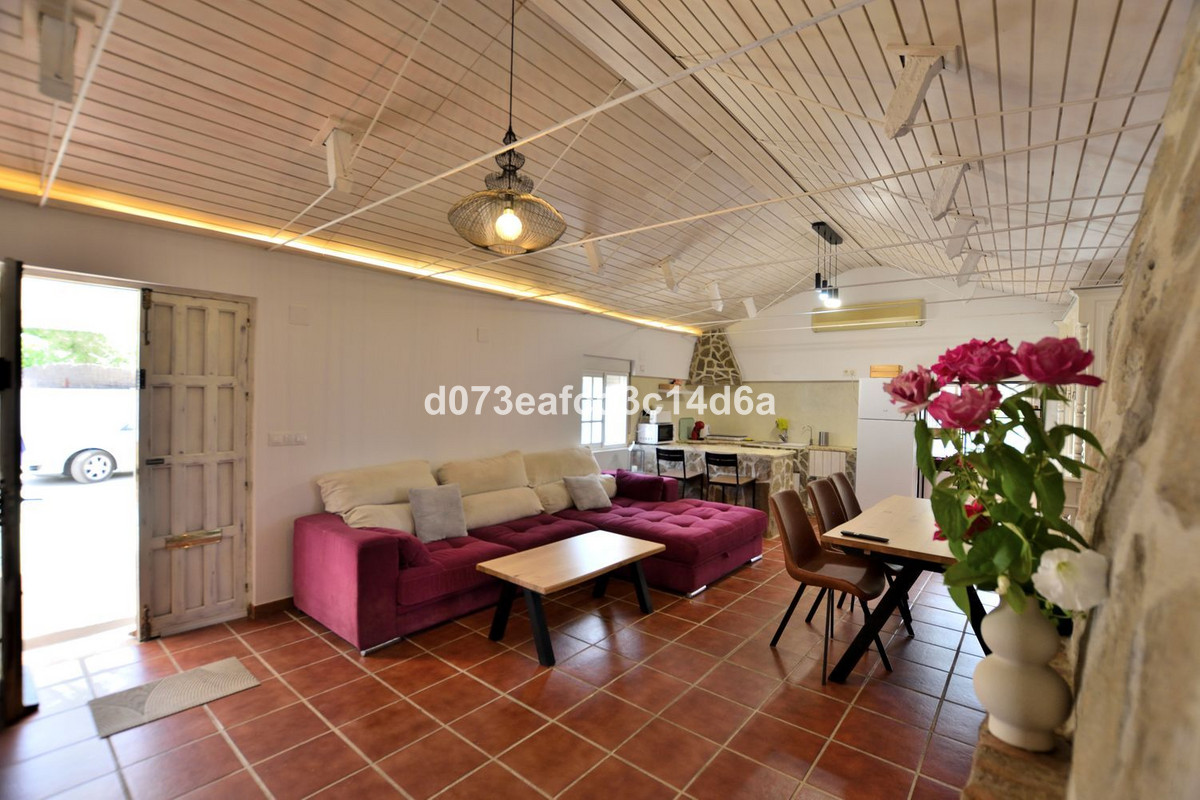 4 Bed Townhouse for sale in Ronda Costa Del Sol, Málaga, Spain