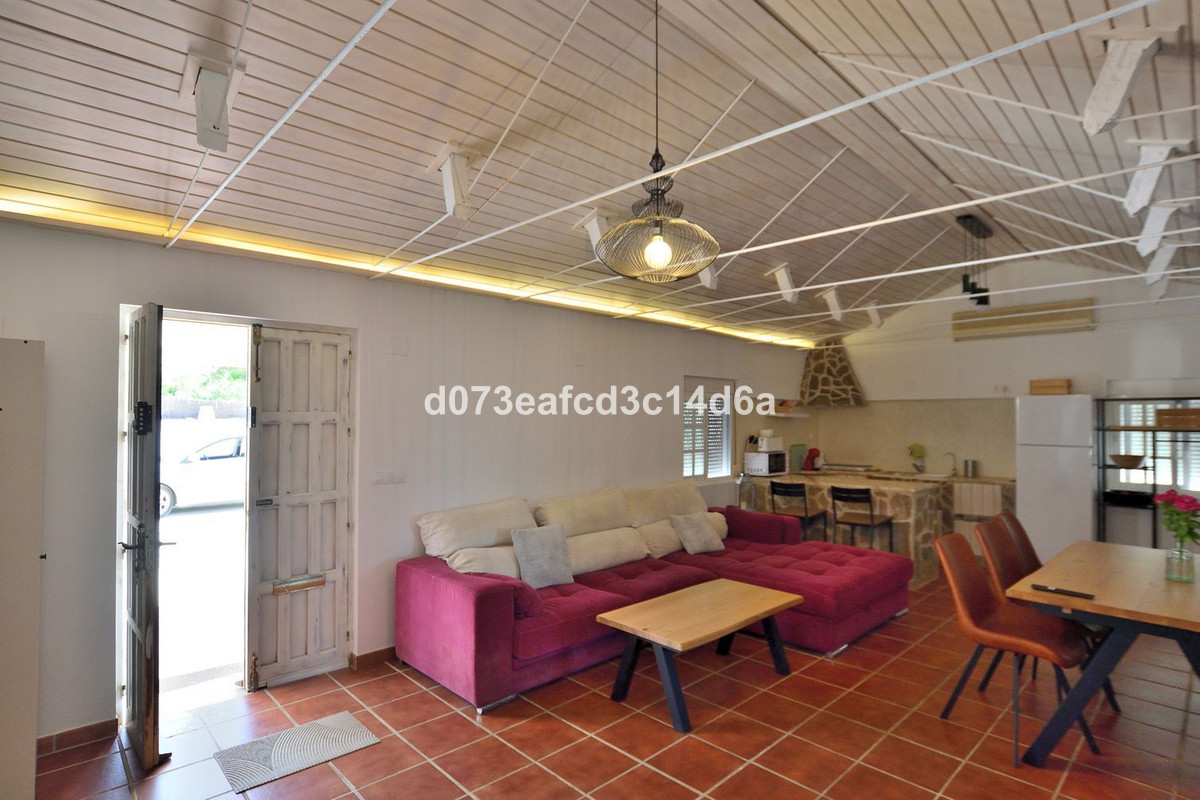 4 Bed Townhouse for sale in Ronda Costa Del Sol, Málaga, Spain