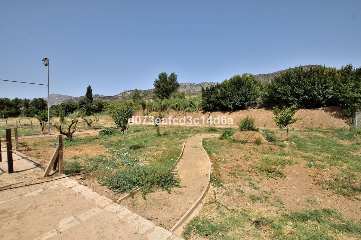 4 Bed Townhouse for sale in Ronda Costa Del Sol, Málaga, Spain