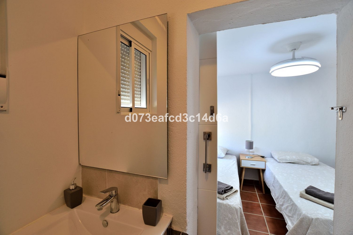 4 Bed Townhouse for sale in Ronda Costa Del Sol, Málaga, Spain