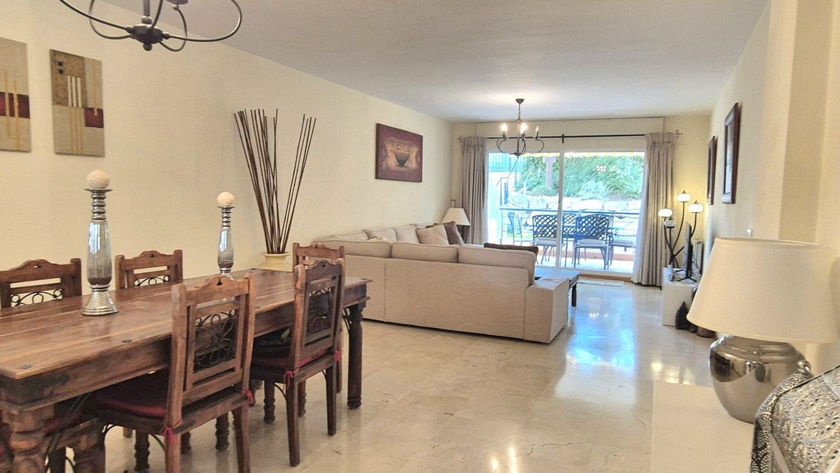 2 Bed Apartment for sale in San Pedro De Alcántara Costa Del Sol, Málaga, Spain