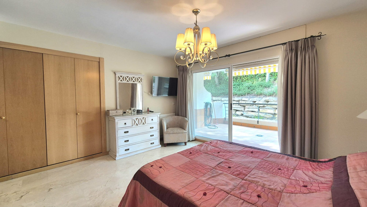 2 Bed Apartment for sale in San Pedro De Alcántara Costa Del Sol, Málaga, Spain