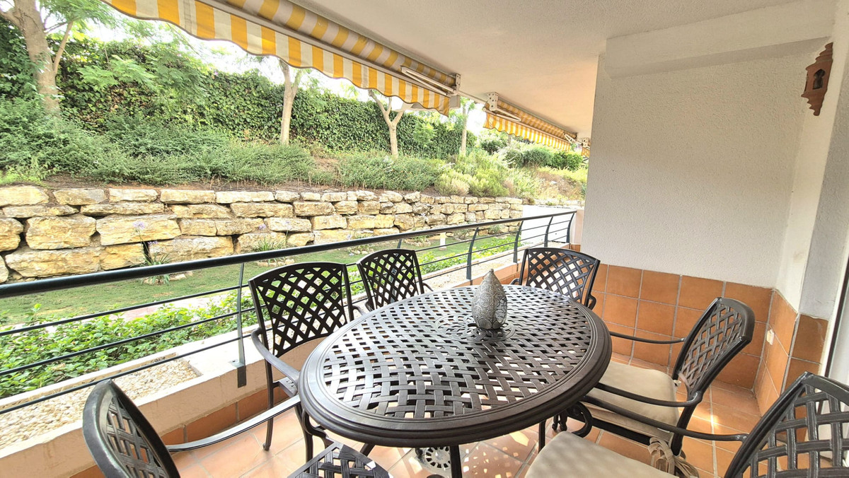2 Bed Apartment for sale in San Pedro De Alcántara Costa Del Sol, Málaga, Spain