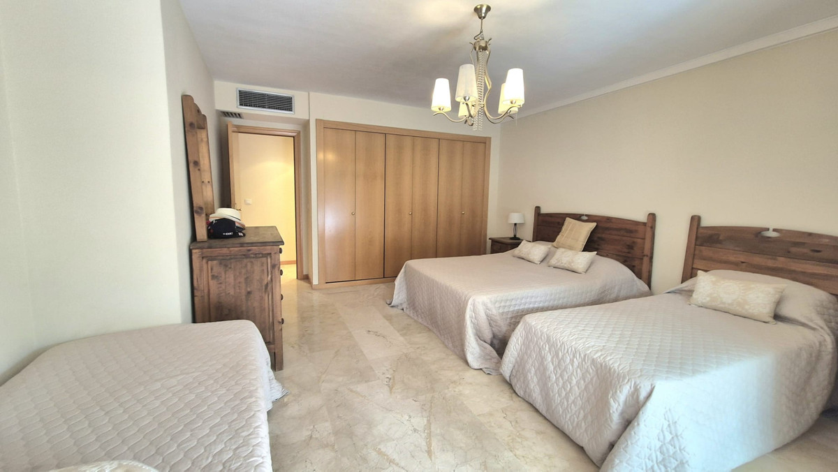 2 Bed Apartment for sale in San Pedro De Alcántara Costa Del Sol, Málaga, Spain