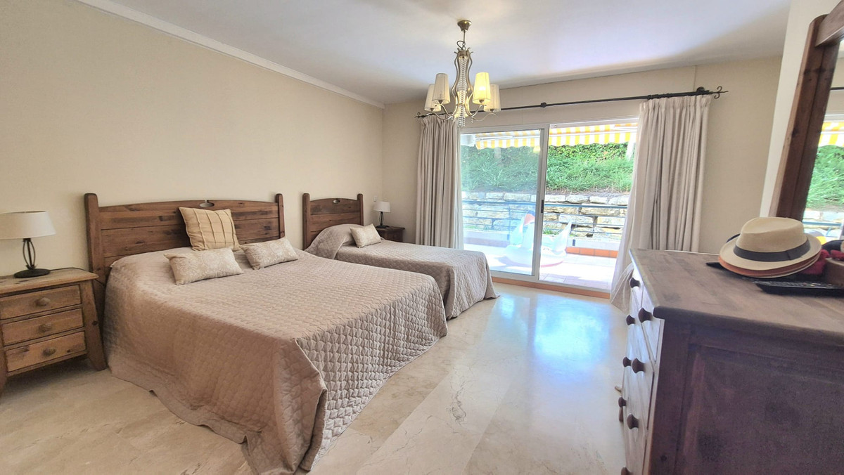 2 Bed Apartment for sale in San Pedro De Alcántara Costa Del Sol, Málaga, Spain