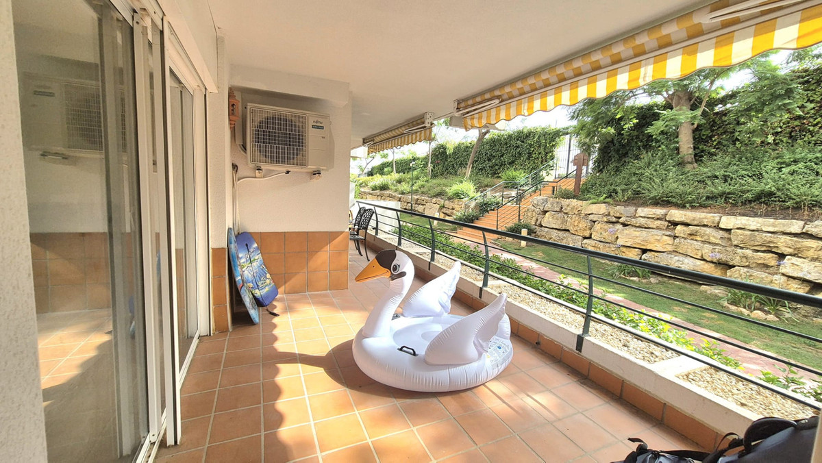 2 Bed Apartment for sale in San Pedro De Alcántara Costa Del Sol, Málaga, Spain