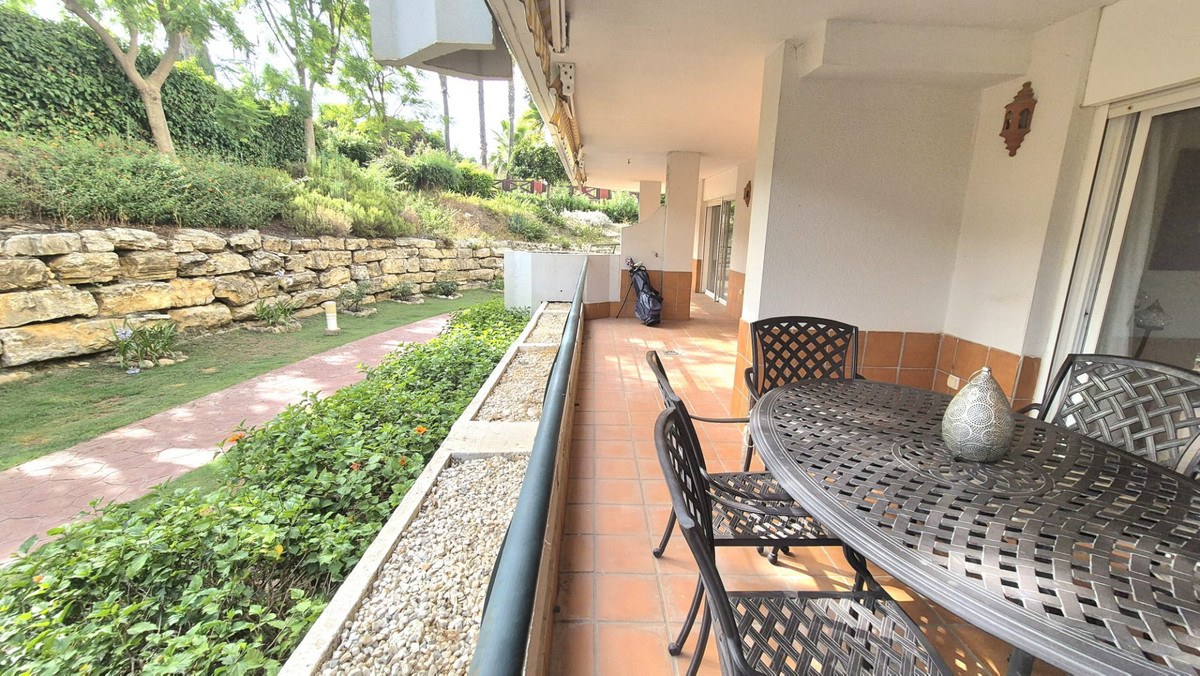 2 Bed Apartment for sale in San Pedro De Alcántara Costa Del Sol, Málaga, Spain