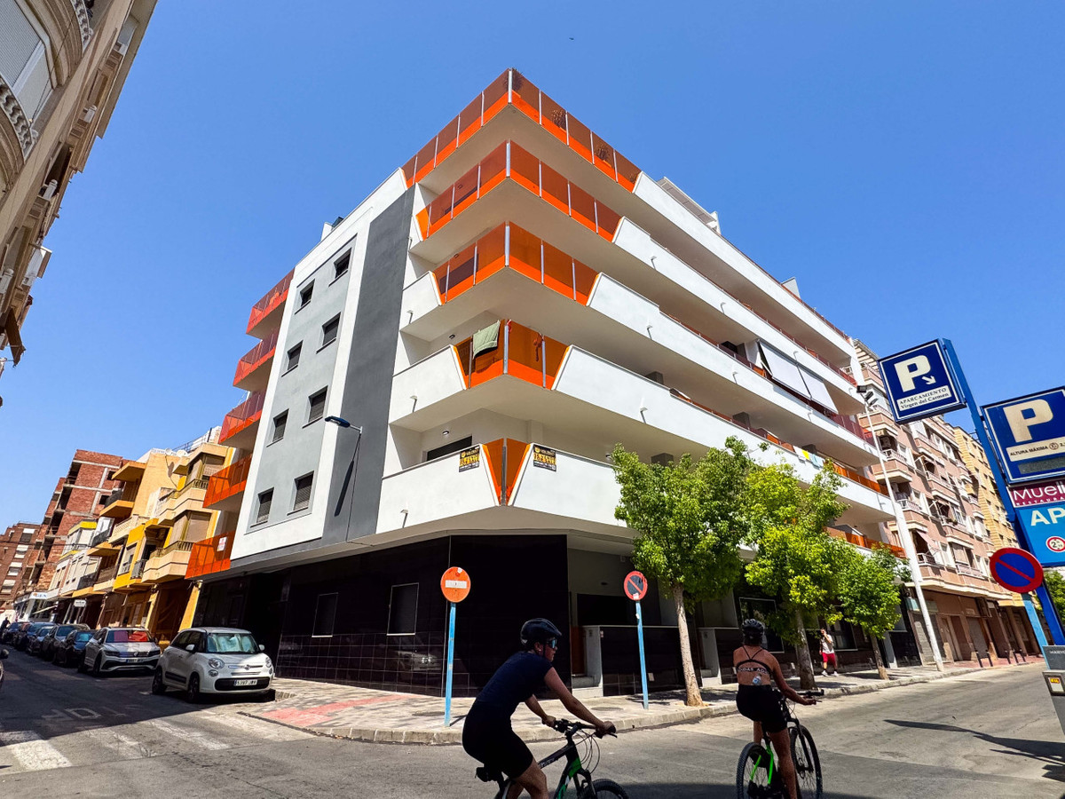 1 Bed Apartment for sale in Playa Del Cura Costa Blanca, Alicante, Spain