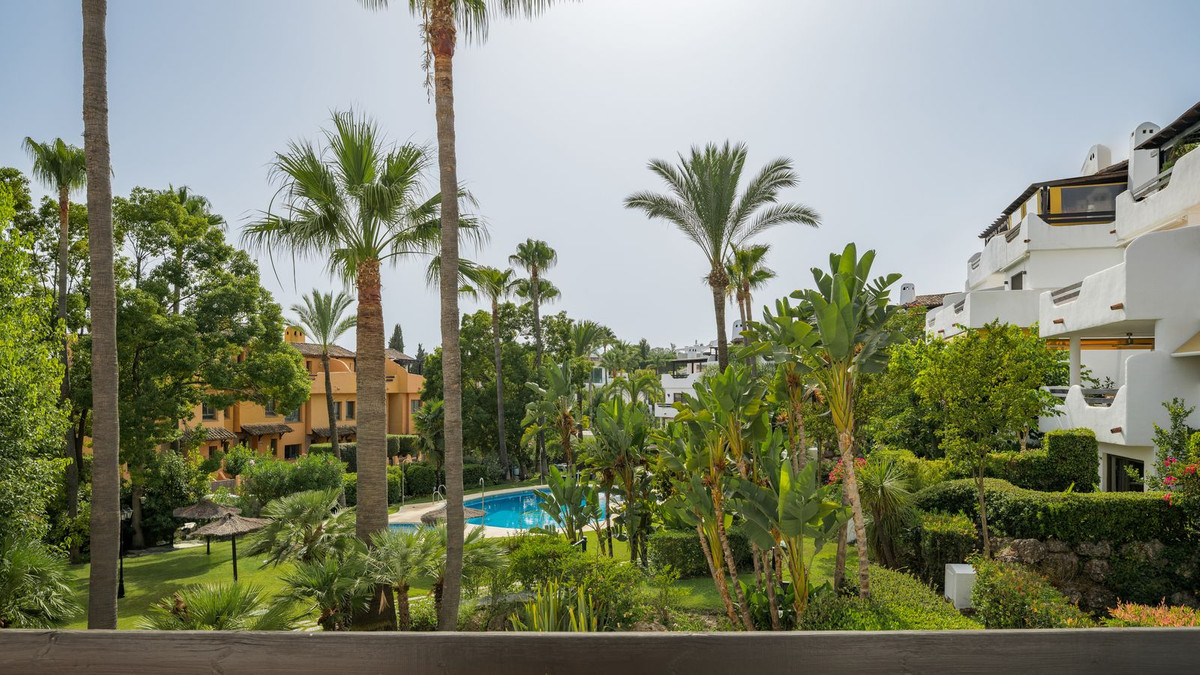 3 Bed Townhouse for sale in Marbella Costa Del Sol, Málaga, Spain
