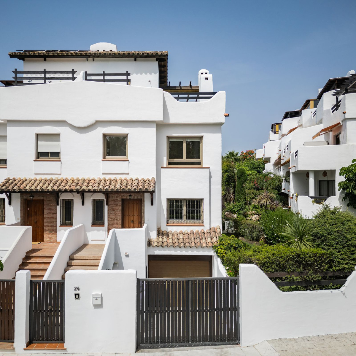 3 Bed Townhouse for sale in Marbella Costa Del Sol, Málaga, Spain
