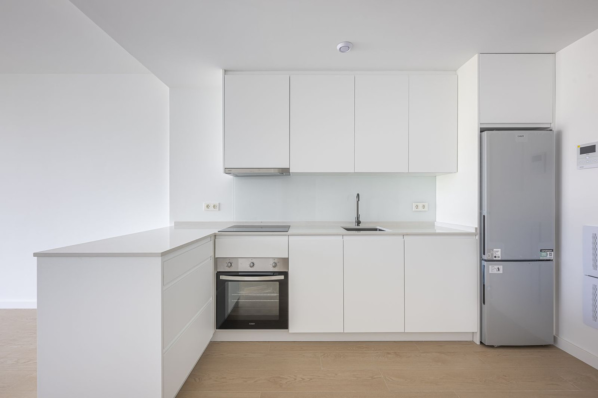 2 Bed Apartment for sale in Fuengirola Costa Del Sol, Málaga, Spain