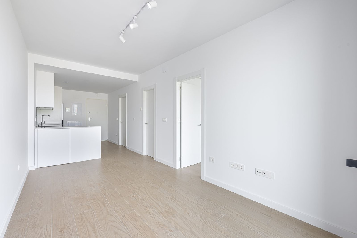 2 Bed Apartment for sale in Fuengirola Costa Del Sol, Málaga, Spain