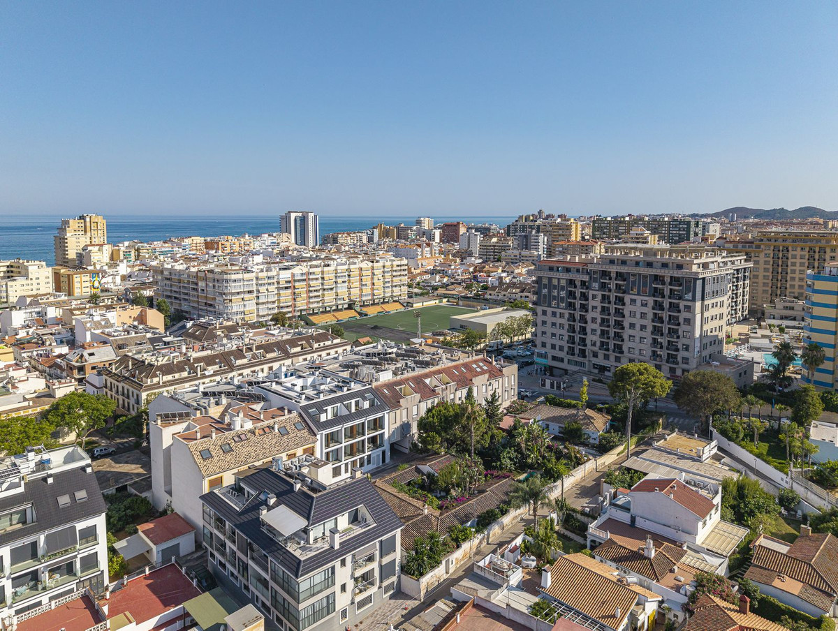 2 Bed Apartment for sale in Fuengirola Costa Del Sol, Málaga, Spain
