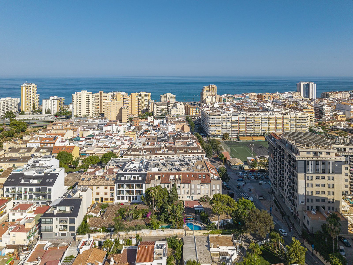 2 Bed Apartment for sale in Fuengirola Costa Del Sol, Málaga, Spain