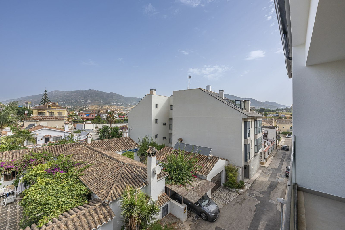 2 Bed Apartment for sale in Fuengirola Costa Del Sol, Málaga, Spain