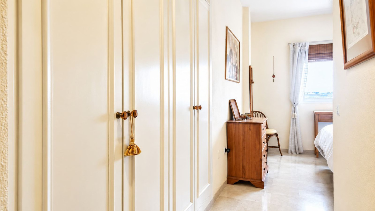 2 Bed Apartment for sale in Estepona Costa Del Sol, Málaga, Spain