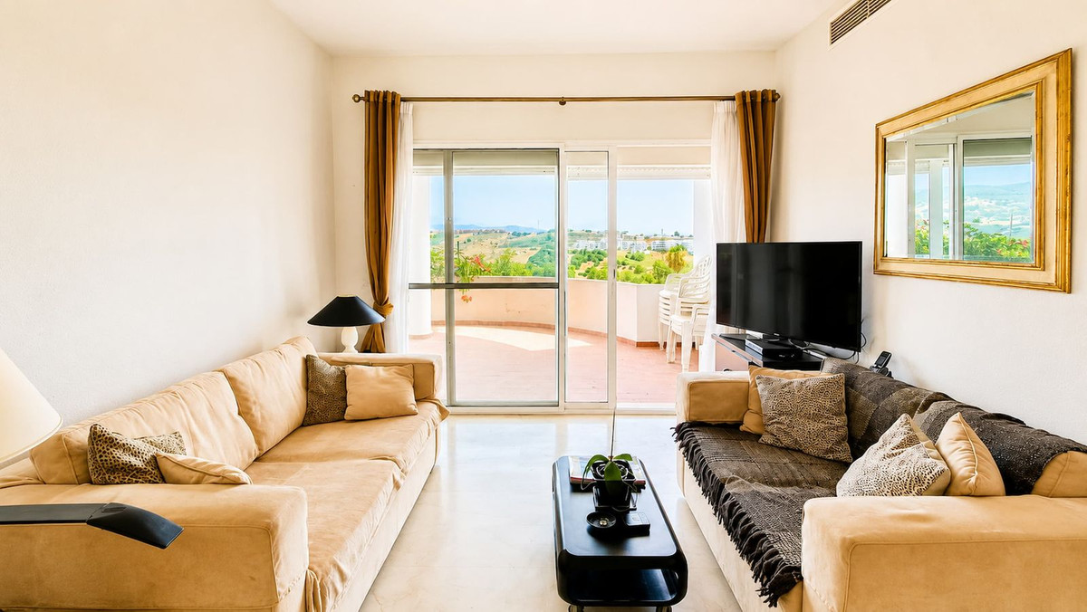 2 Bed Apartment for sale in Estepona Costa Del Sol, Málaga, Spain