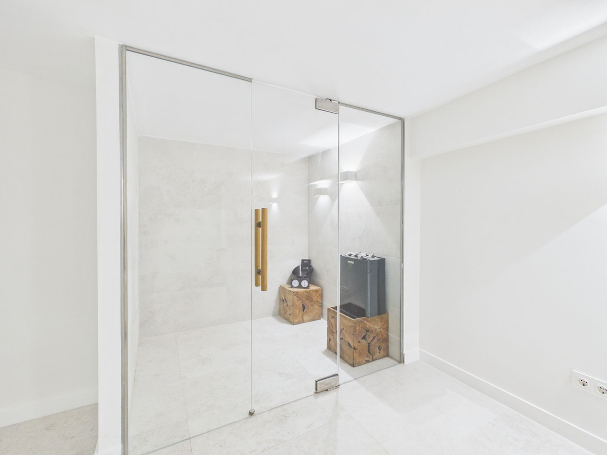 4 Bed Townhouse for sale in Istán Costa Del Sol, Málaga, Spain
