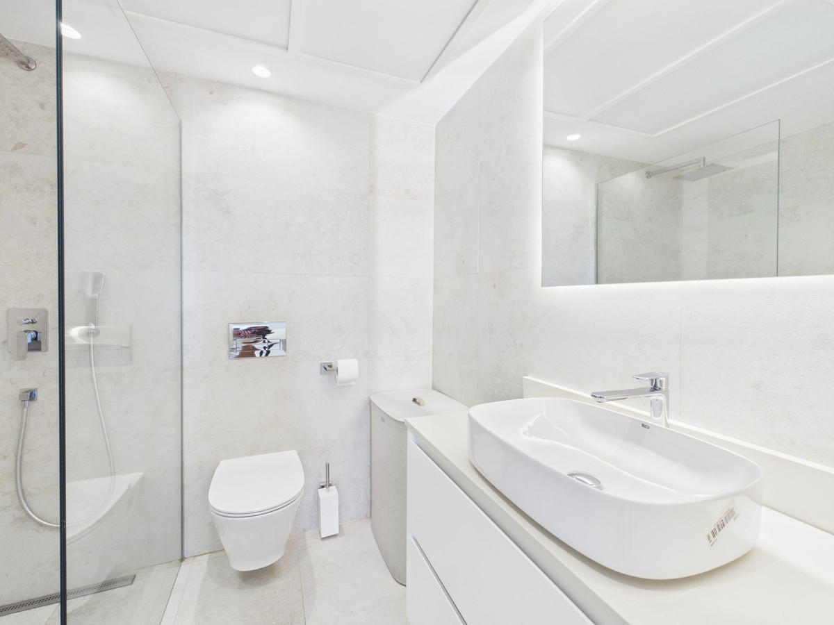 4 Bed Townhouse for sale in Istán Costa Del Sol, Málaga, Spain