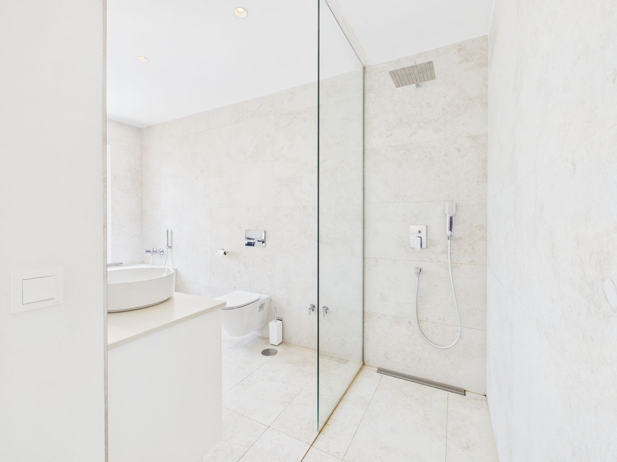 4 Bed Townhouse for sale in Istán Costa Del Sol, Málaga, Spain