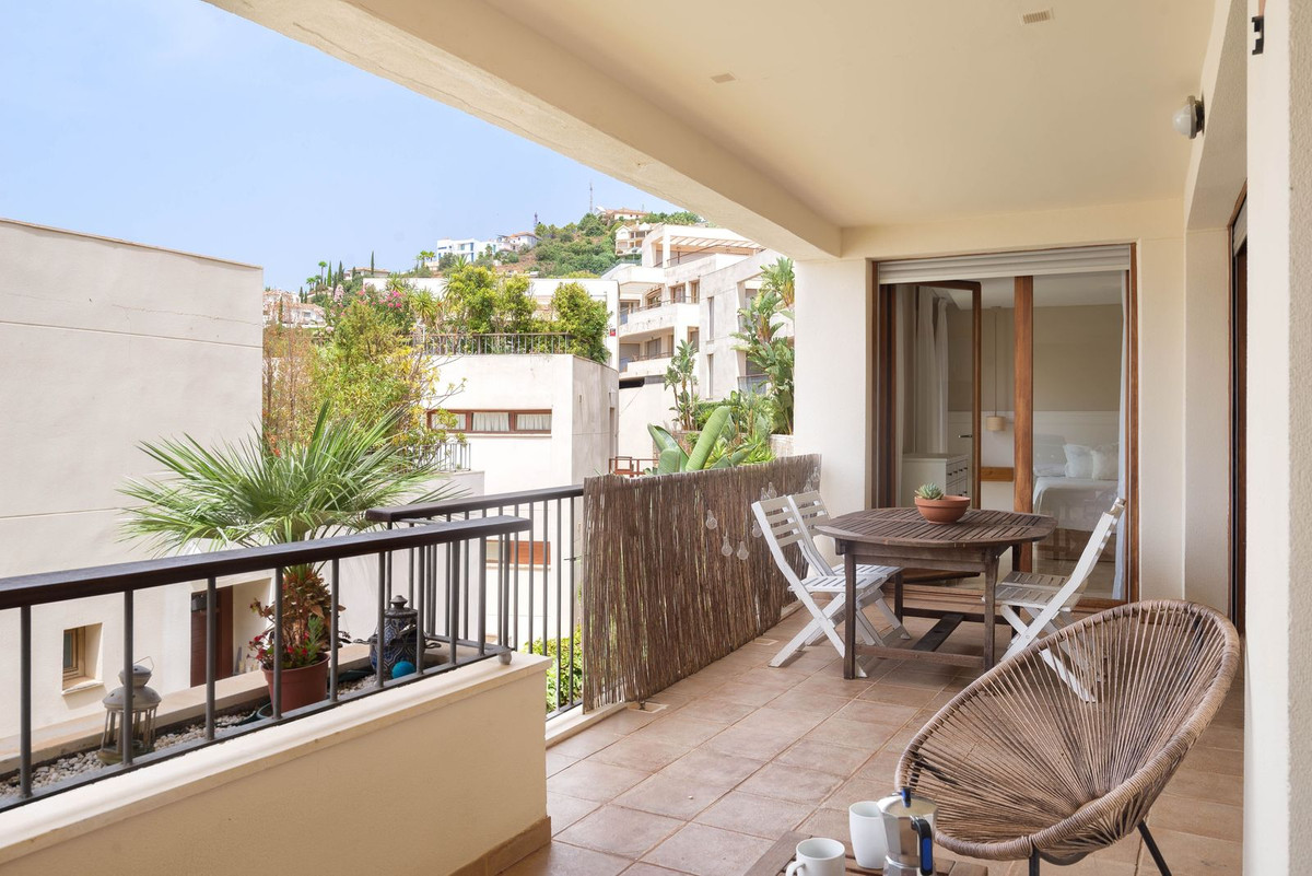 3 Bed Apartment for sale in Altos De Los Monteros Costa Del Sol, Málaga, Spain