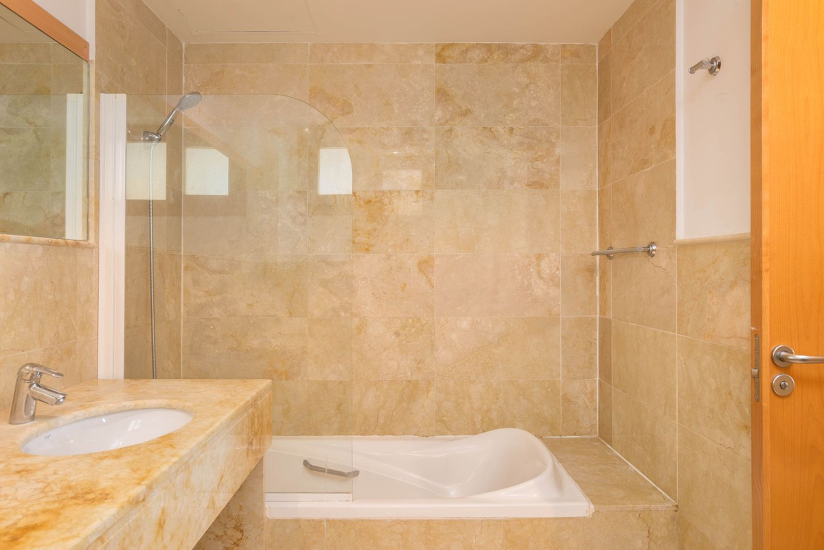 3 Bed Apartment for sale in Altos De Los Monteros Costa Del Sol, Málaga, Spain