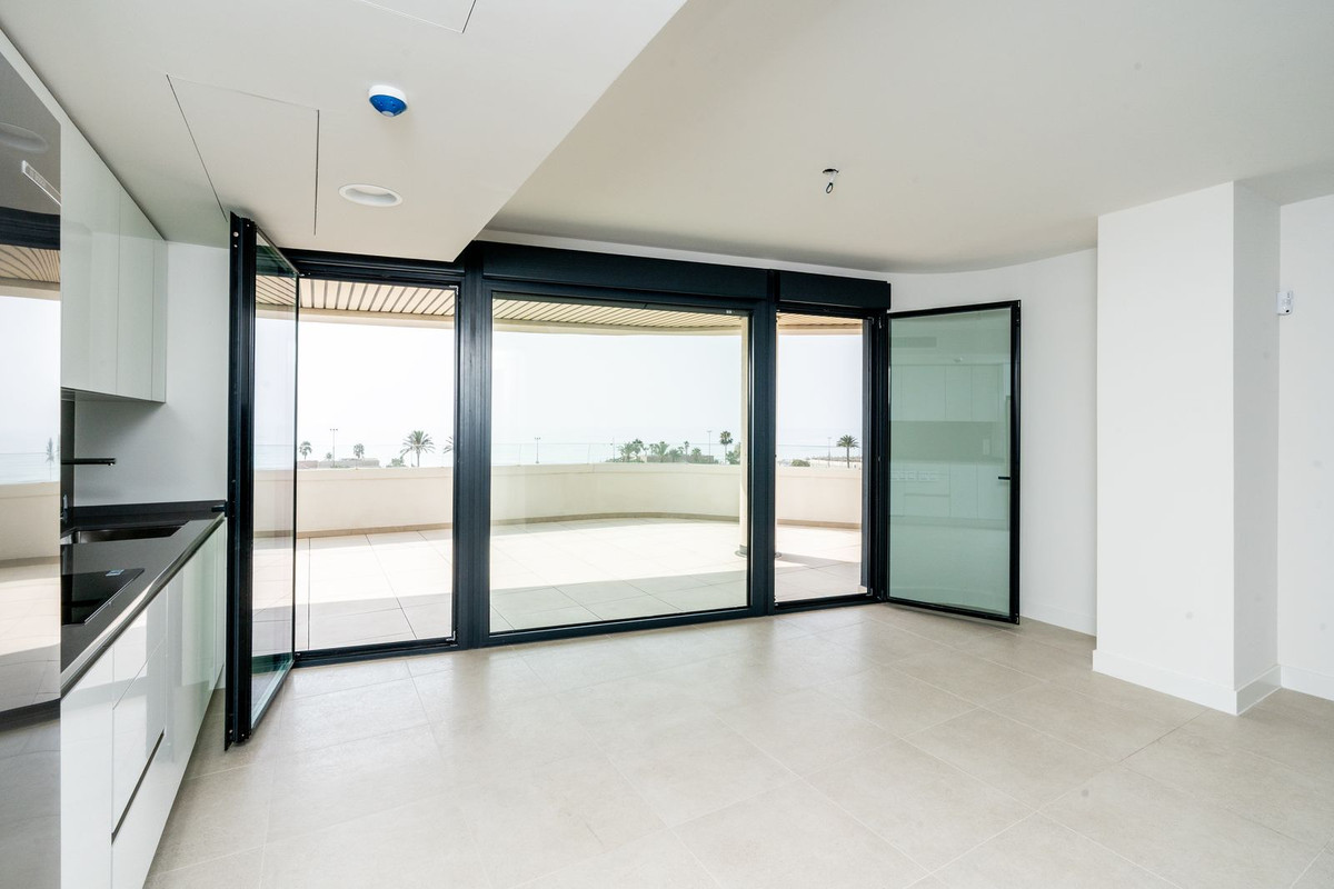 2 Bed Apartment for sale in Torremolinos Costa Del Sol, Málaga, Spain