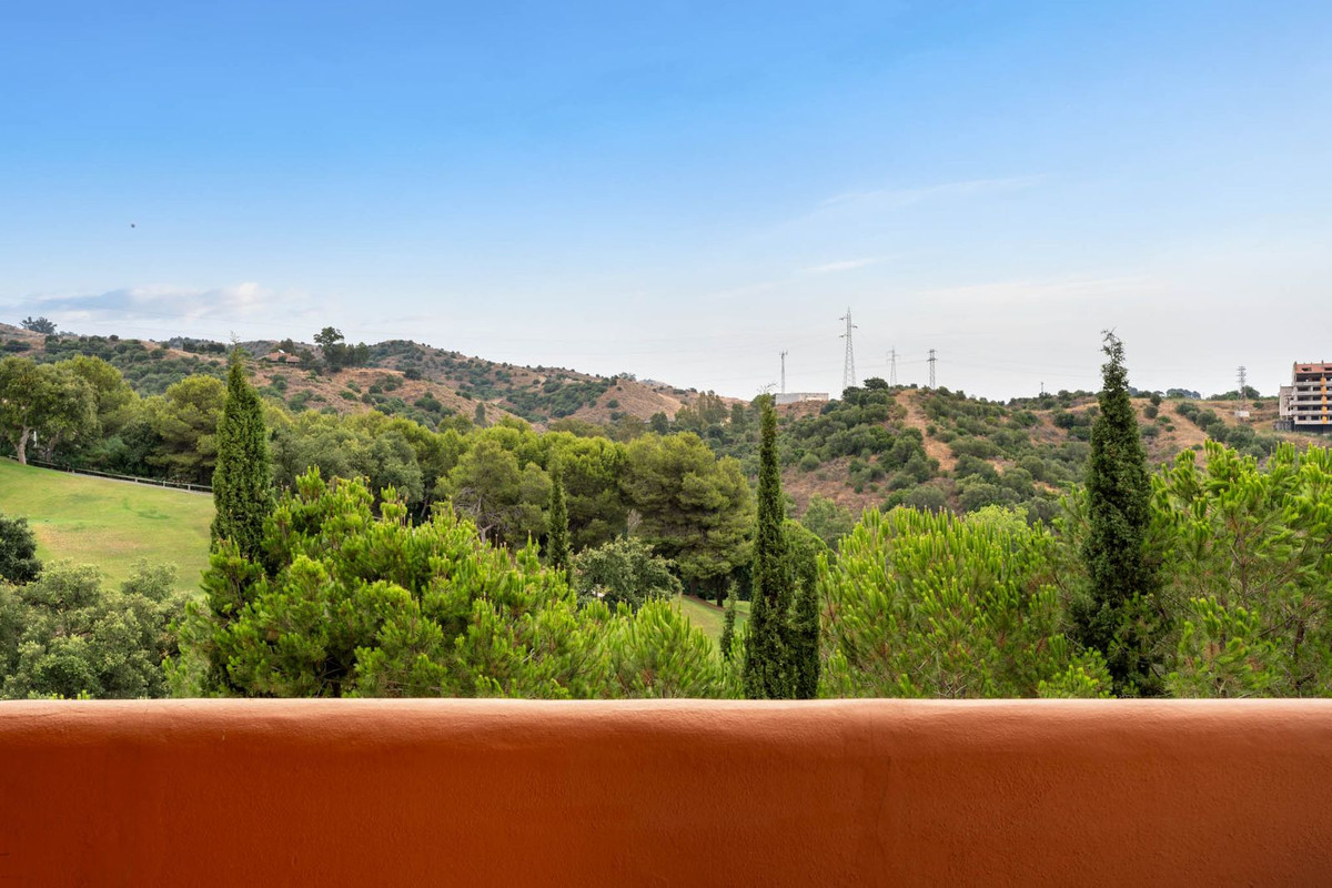 3 Bed Apartment for sale in Elviria Costa Del Sol, Málaga, Spain